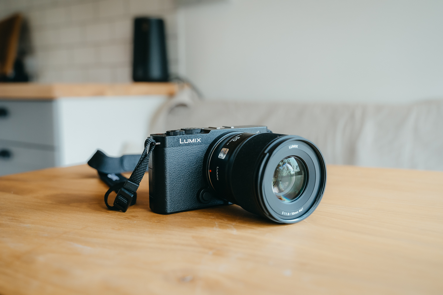 recenze panasonic lumix s9