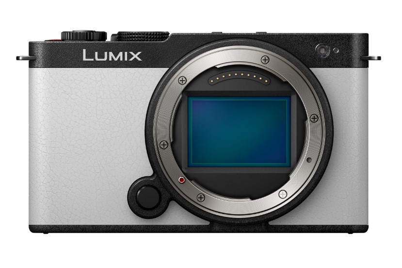 Panasonic LUMIX S9 img2 white