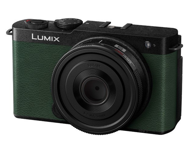 Panasonic LUMIX S9 img4 green